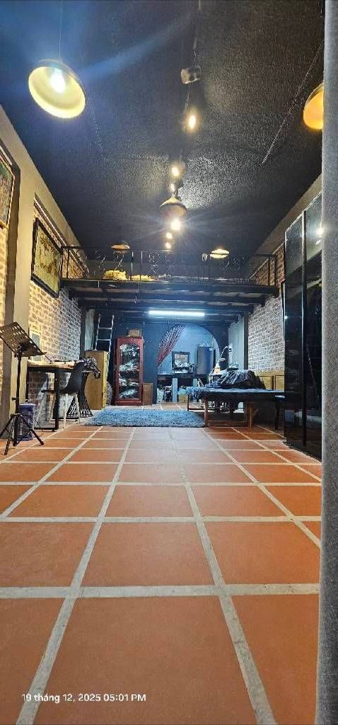 Bán nhà Quan Nhân - diện tích 32.4m2 1.5 tầng - Nhà đẹp 2 thoáng - giá 4,0 tỷ