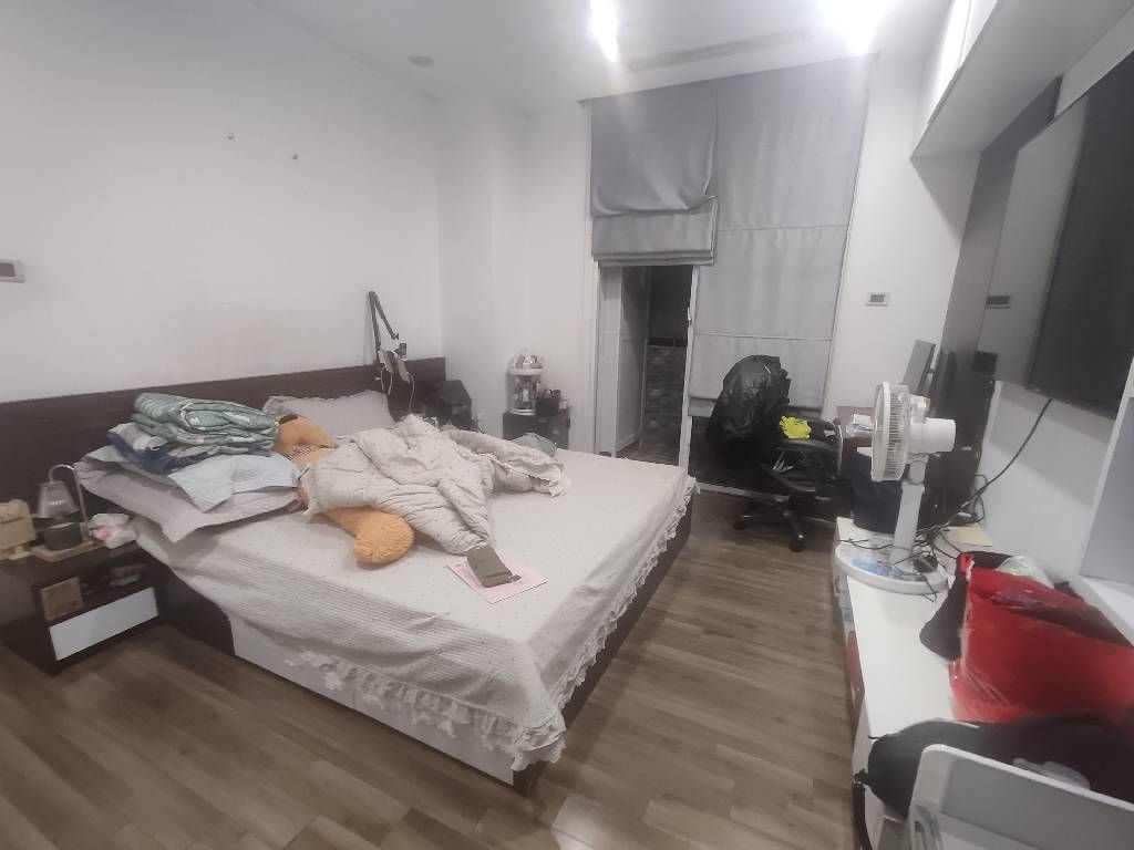 Bán nhà Minh Khai - diện tích 114.4m2 1 tầng - Lô góc 3 mặt thoáng - giá 10,8 tỷ