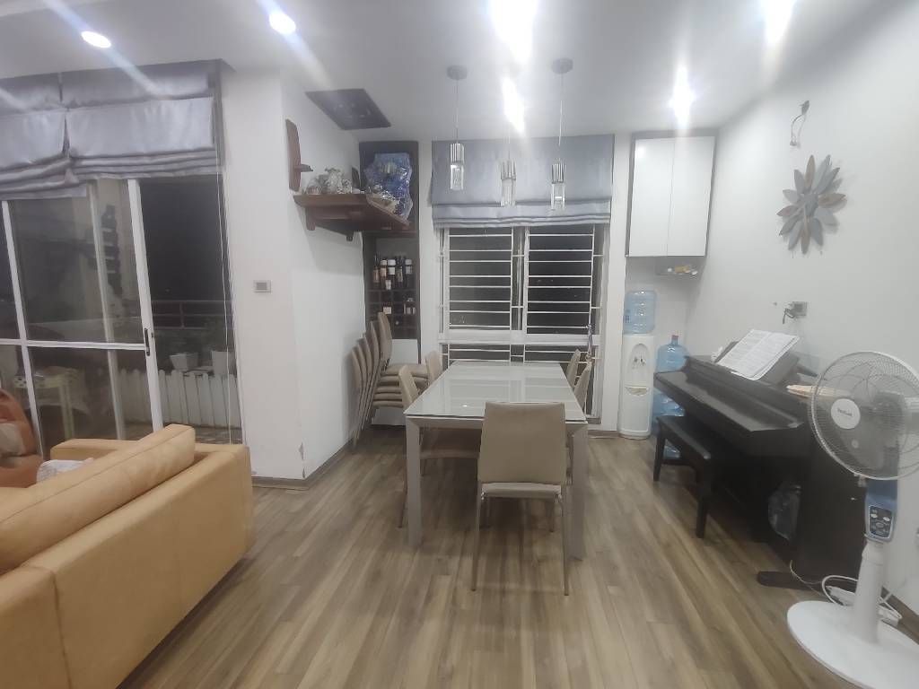 Bán nhà Minh Khai - diện tích 114.4m2 1 tầng - Lô góc 3 mặt thoáng - giá 10,8 tỷ