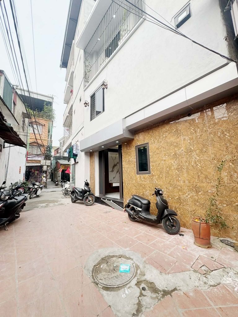 Bán nhà Vĩnh Hưng - diện tích 22m2 3 tầng - Nhà xây mới, nội thất đầy đủ - giá 3 tỷ