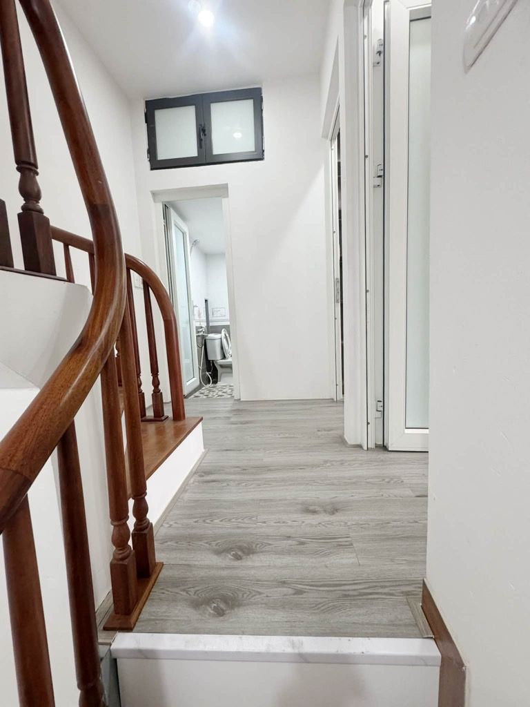 Bán nhà Lĩnh nam - diện tích 36m2 4 tầng - Nhà dân xây 4 tầng, vị trí Rất gần phố - giá 4,35 tỷ