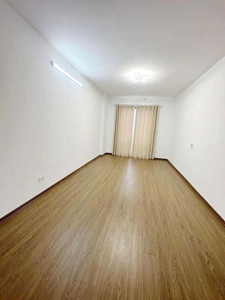 Bán nhà Thanh Lân - diện tích 50m2 5 tầng - nhà mới xây sạch sẽ - giá 9,1 tỷ