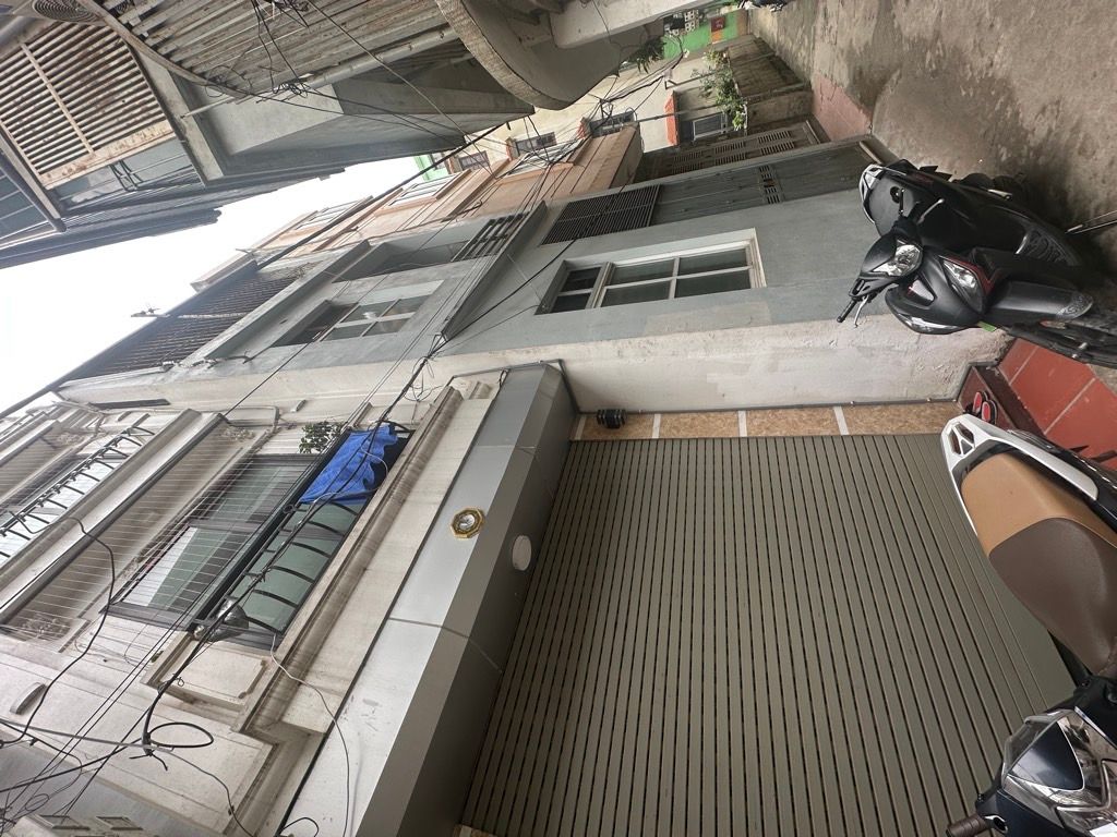 Bán nhà Thanh Lân - diện tích 50m2 5 tầng - nhà mới xây sạch sẽ - giá 9,1 tỷ