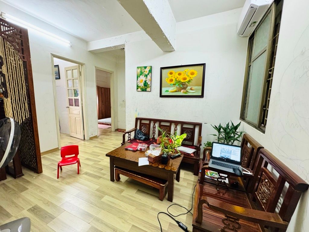 Bán nhà Chung Cư A4 KĐT Đền Lừ - diện tích 54m2 1 tầng - Căn hộ đẹp hiếm có - giá 4,39 tỷ