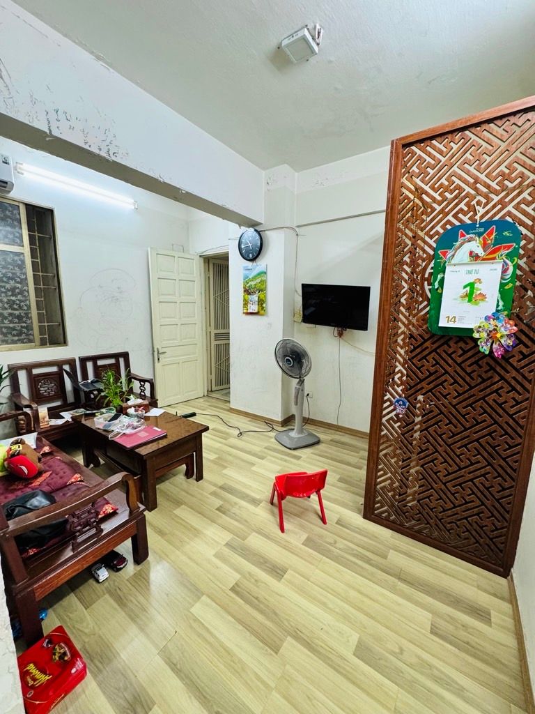 Bán nhà Chung Cư A4 KĐT Đền Lừ - diện tích 54m2 1 tầng - Căn hộ đẹp hiếm có - giá 4,39 tỷ