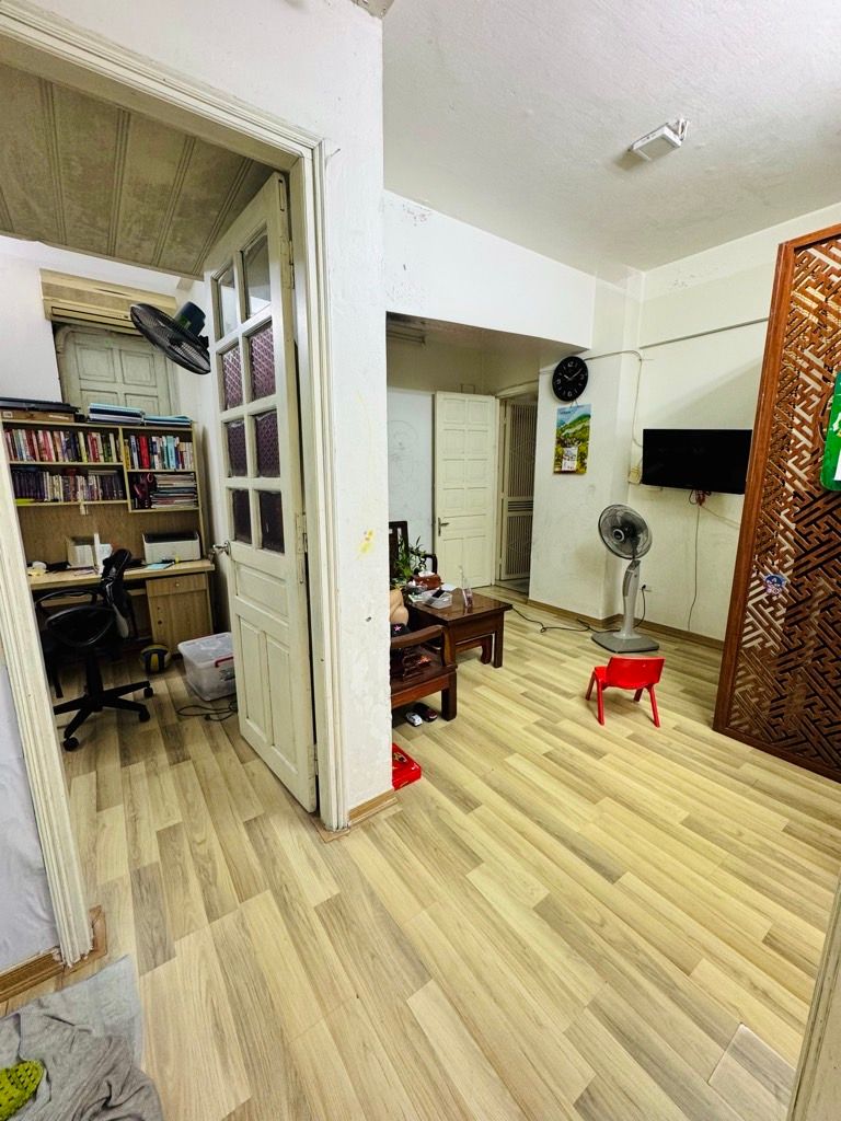 Bán nhà Chung Cư A4 KĐT Đền Lừ - diện tích 54m2 1 tầng - Căn hộ đẹp hiếm có - giá 4,39 tỷ