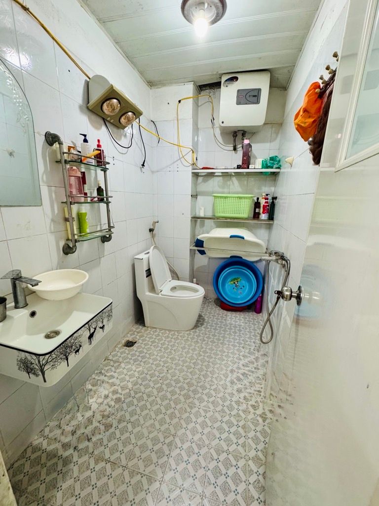 Bán nhà Chung Cư A4 KĐT Đền Lừ - diện tích 54m2 1 tầng - Căn hộ đẹp hiếm có - giá 4,39 tỷ