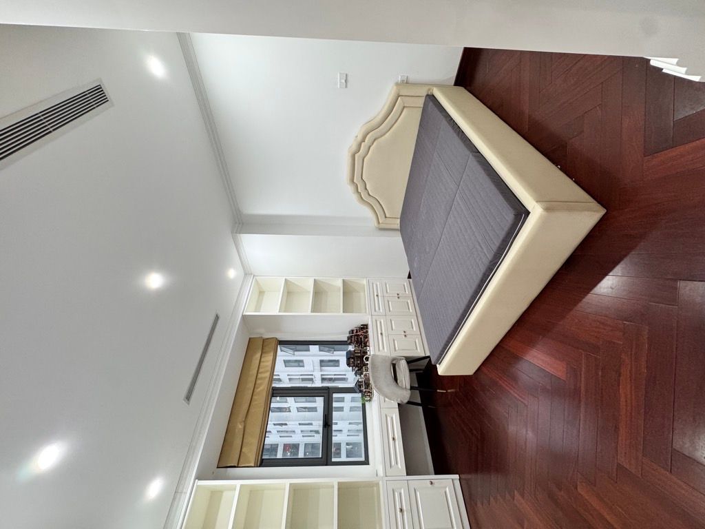 Bán nhà Nguyễn Huy Tưởng - diện tích 102.8m2 1 tầng - Căn hộ thiết kế cực kỳ hợp lý - giá 9,7 tỷ