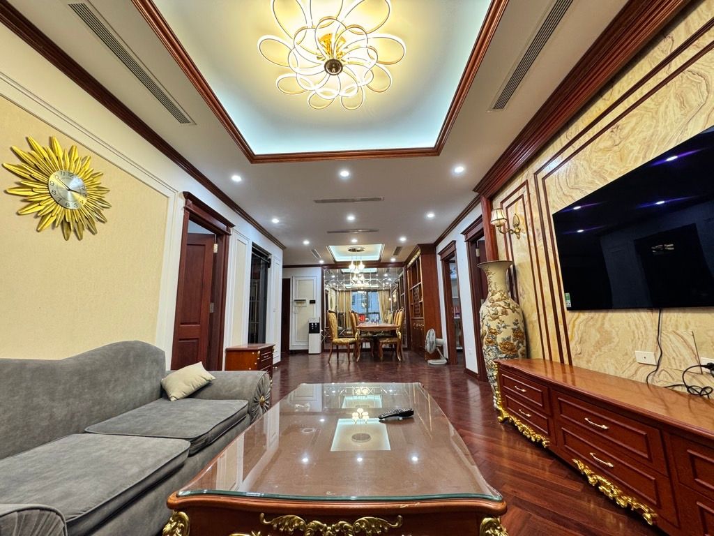 Bán nhà Nguyễn Huy Tưởng - diện tích 102.8m2 1 tầng - Căn hộ thiết kế cực kỳ hợp lý - giá 9,7 tỷ