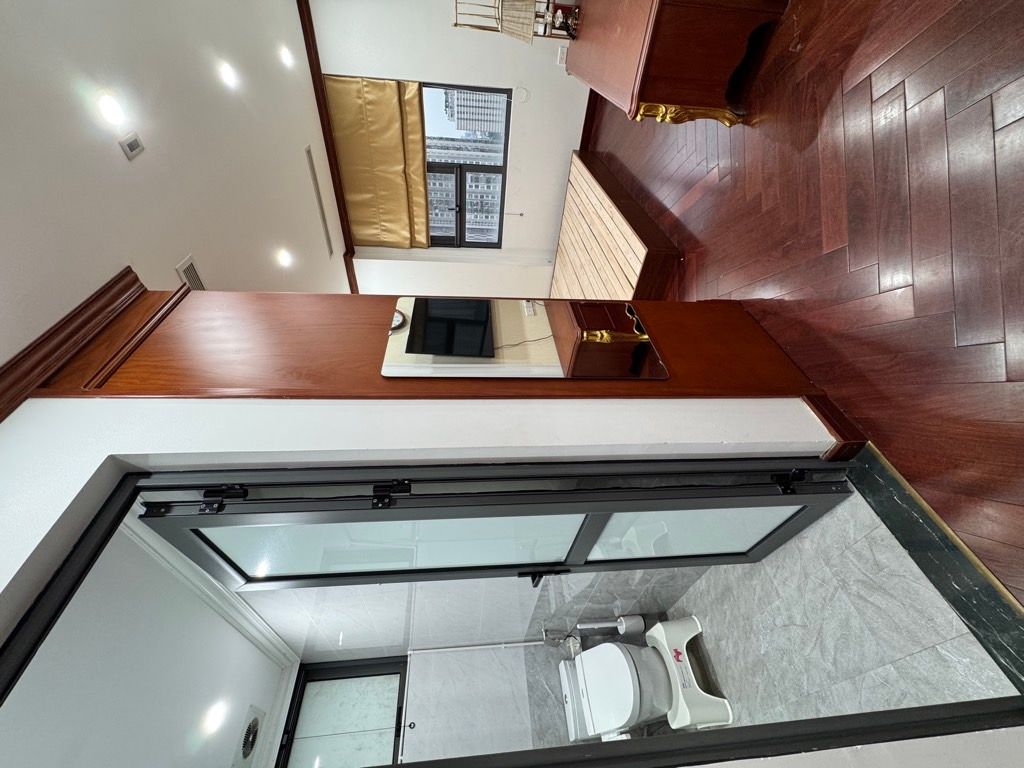 Bán nhà Nguyễn Huy Tưởng - diện tích 102.8m2 1 tầng - Căn hộ thiết kế cực kỳ hợp lý - giá 9,7 tỷ