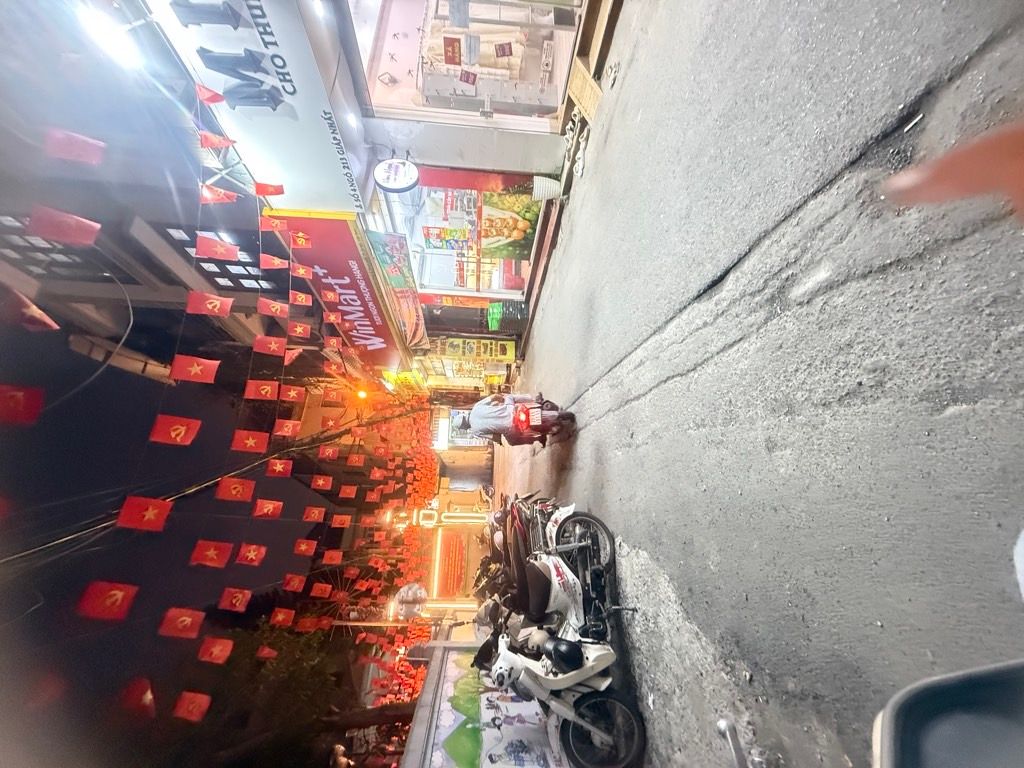 Bán nhà Giáp Nhất - diện tích 41.8m2 5 tầng - Cực hiếm - giá 21 tỷ