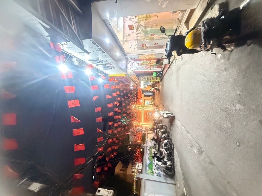 Bán nhà Giáp Nhất - diện tích 41.8m2 5 tầng - Cực hiếm - giá 21 tỷ