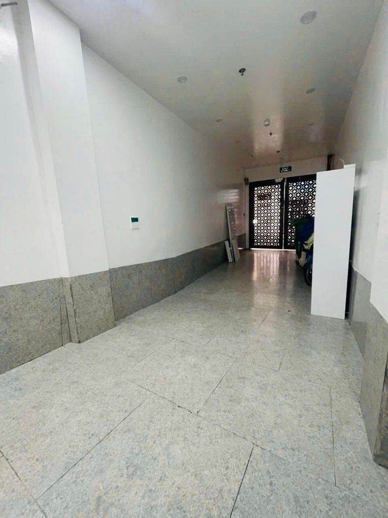 Bán nhà Hoàng Mai - diện tích 76.6m2 6 tầng - Lô góc, thang máy - giá 13,4 tỷ