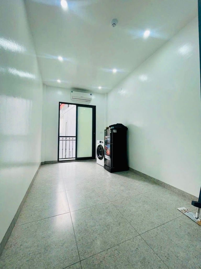 Bán nhà Hoàng Mai - diện tích 76.6m2 6 tầng - Lô góc, thang máy - giá 13,4 tỷ