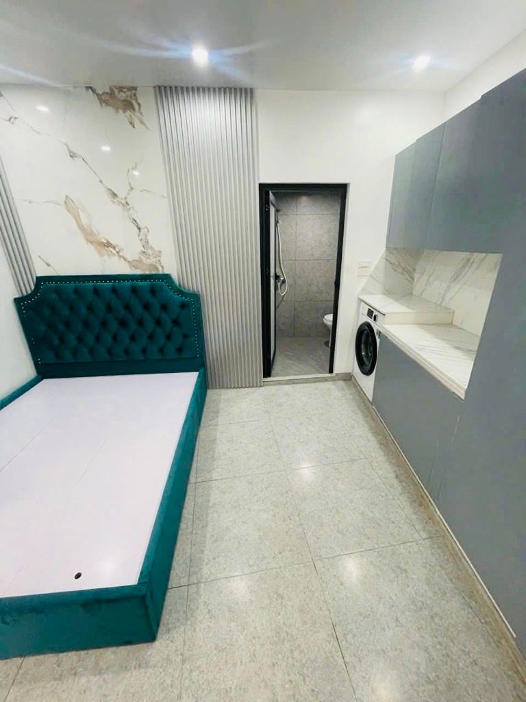 Bán nhà Hoàng Mai - diện tích 76.6m2 6 tầng - Lô góc, thang máy - giá 13,4 tỷ