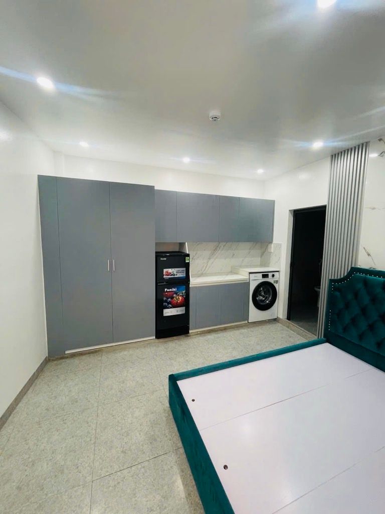 Bán nhà Hoàng Mai - diện tích 76.6m2 6 tầng - Lô góc, thang máy - giá 13,4 tỷ