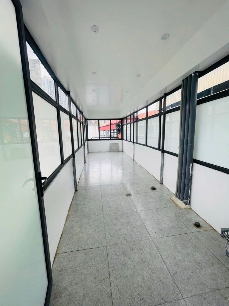 Bán nhà Hoàng Mai - diện tích 76.6m2 6 tầng - Lô góc, thang máy - giá 13,4 tỷ