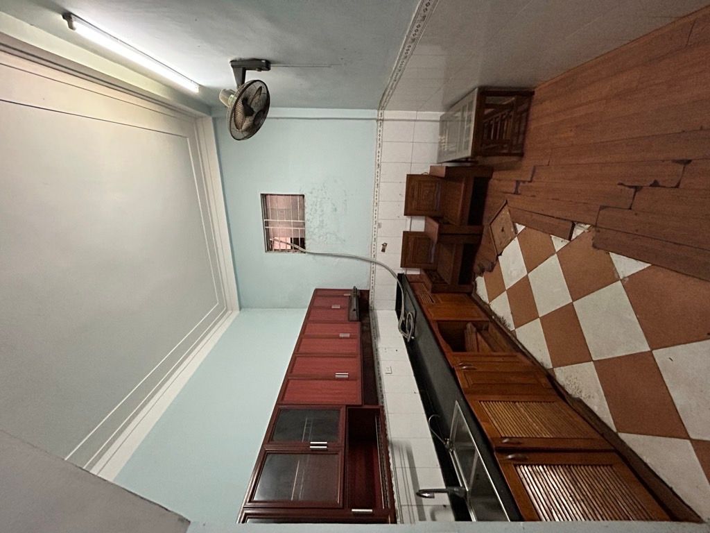 Bán nhà Bùi Xương Trạch - diện tích 40m2 4 tầng - Nhà dân xây chắc chắn - giá 9,2 tỷ