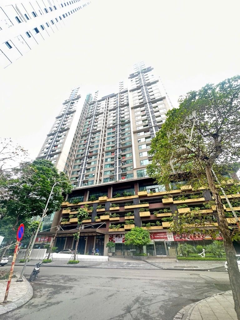 Bán nhà Nguyễn Tuân - diện tích 73m2 1 tầng - Căn hộ cao cấp The Legend - giá 9,3 tỷ