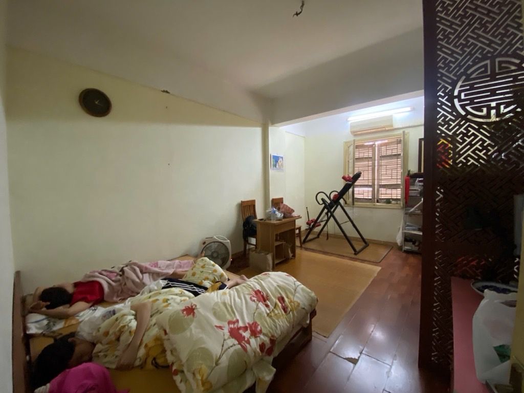 Bán nhà Đền Lừ - diện tích 64m2 9 tầng - Lô góc 3 mặt thoáng - giá 4,75 tỷ