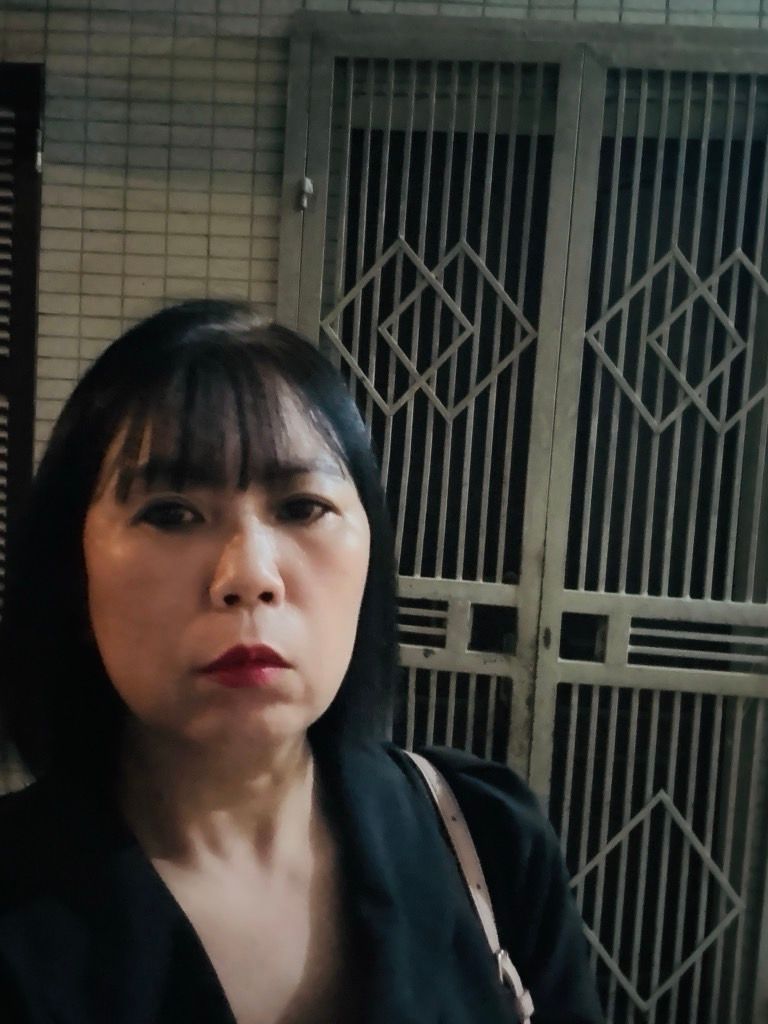 Bán nhà Lê Duẩn - diện tích 50m2 2 tầng - Gần hồ, ngõ thông 2 lối - giá 10 tỷ