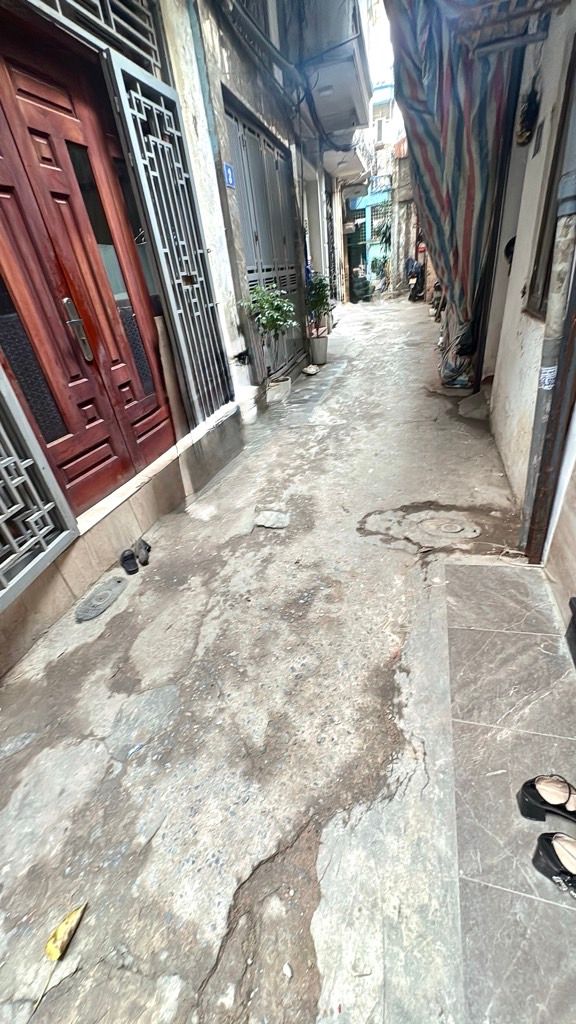 Bán nhà ngõ Hoà Bình 2 - diện tích 32m2 5 tầng - Nhà đẹp full đồ - giá 10 tỷ