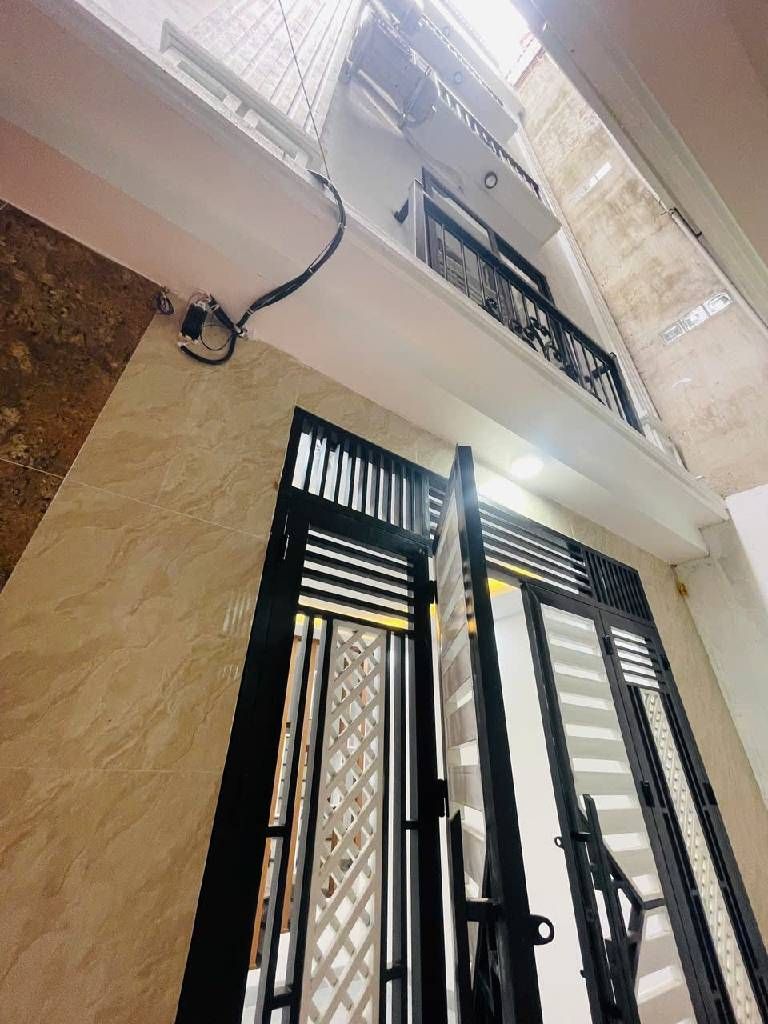 Bán nhà Quan Nhân - diện tích 24,1m2 5 tầng - Nhà mới trung tâm - giá 7,6 tỷ