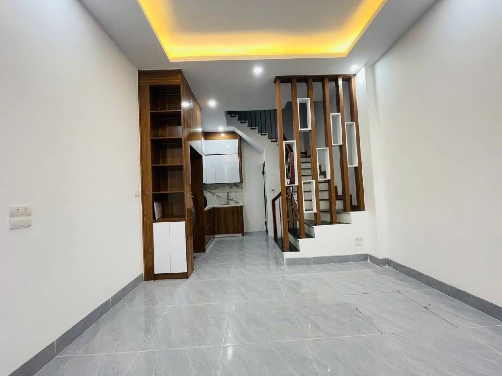 Bán nhà Quan Nhân - diện tích 24,1m2 5 tầng - Nhà mới trung tâm - giá 7,6 tỷ