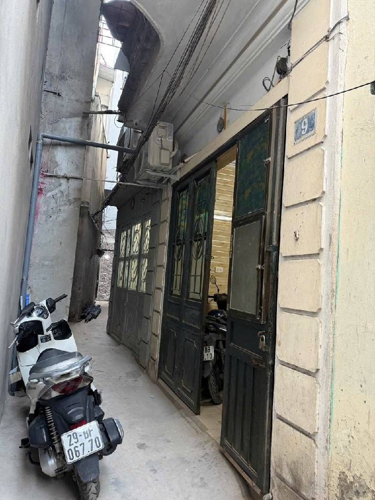 Bán nhà Kim Ngưu - diện tích 30m2 5 tầng - Nở hậu - giá 8,5 tỷ