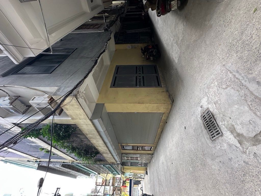 Bán nhà Khuất Duy Tiến - diện tích 30m2 6 tầng - Ô TÔ TRÁNH ĐỖ NGÀY ĐÊM - giá 7,85 tỷ