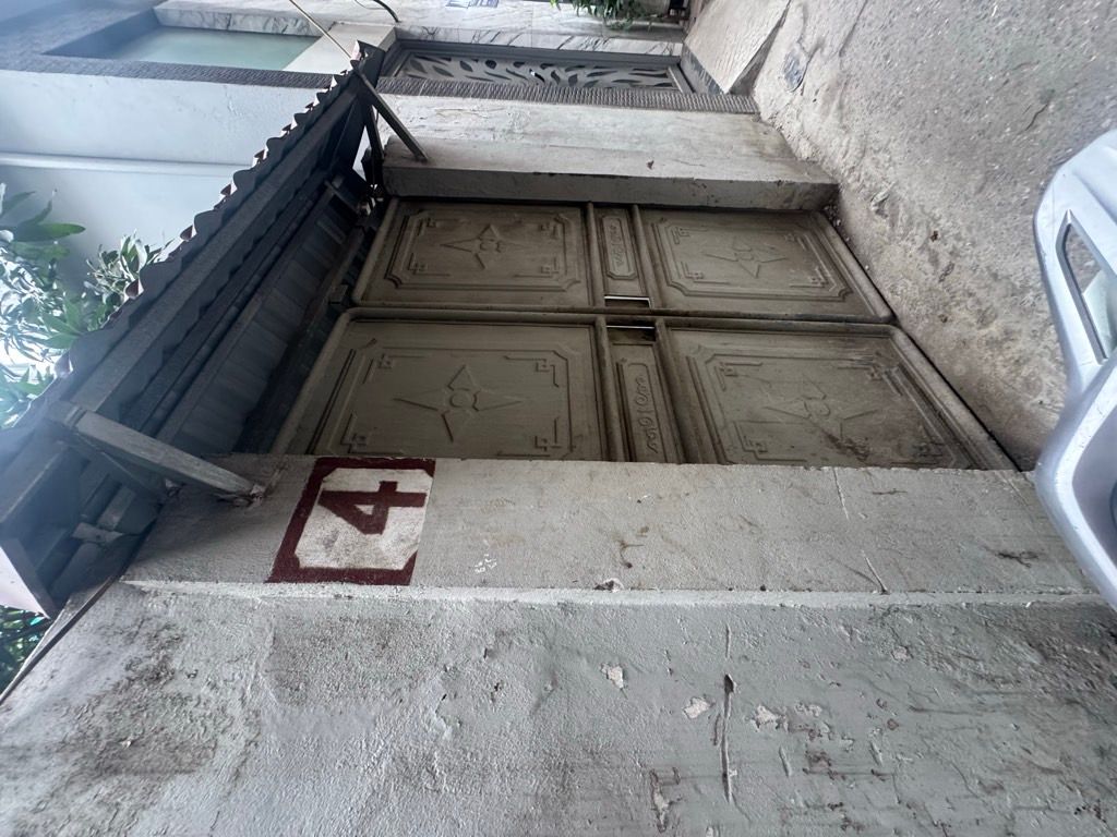 Bán nhà Ngõ Trung Tiền - diện tích 60m2 1 tầng - Mảnh đất siêu đẹp phân lô - giá 18,2 tỷ