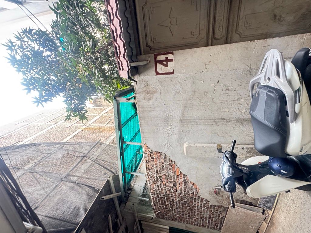 Bán nhà Ngõ Trung Tiền - diện tích 60m2 1 tầng - Mảnh đất siêu đẹp phân lô - giá 18,2 tỷ