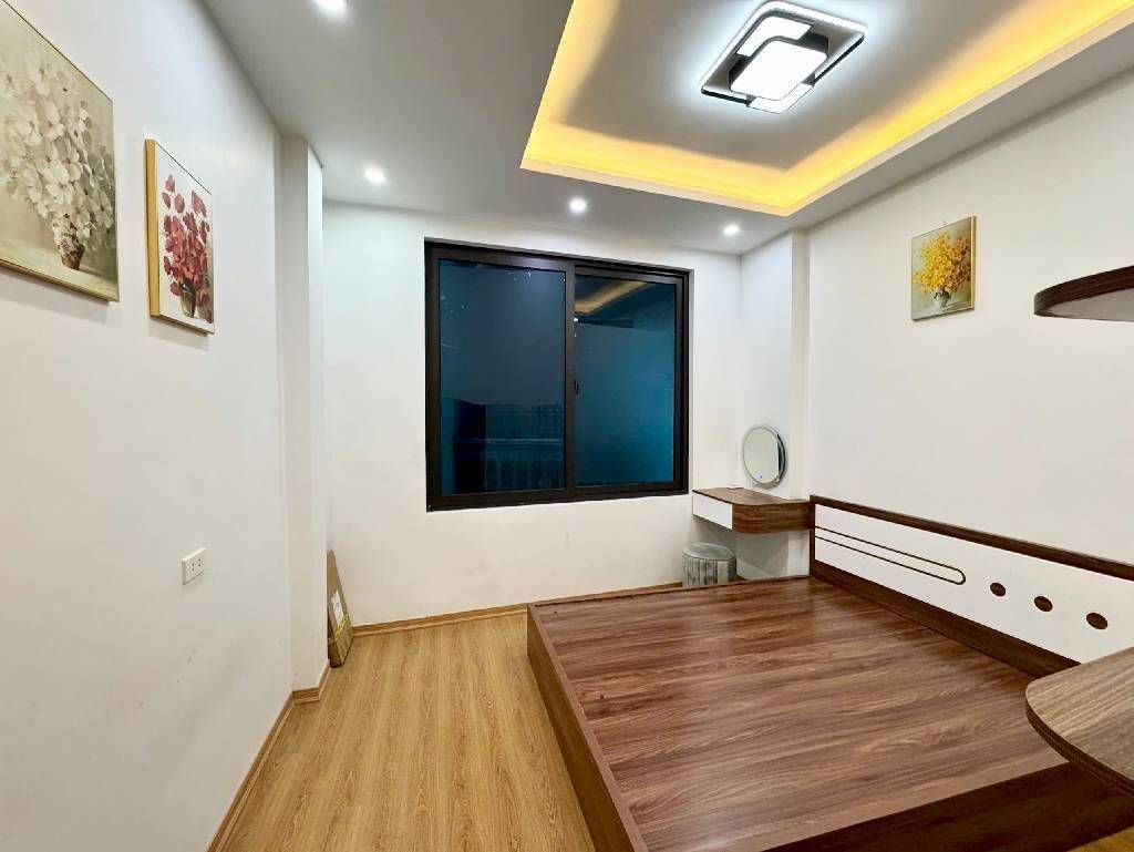 Bán nhà Khương Trung - diện tích 34m2 6 tầng - Nhà đẹp, 2 mặt thoáng - giá 9,85 tỷ