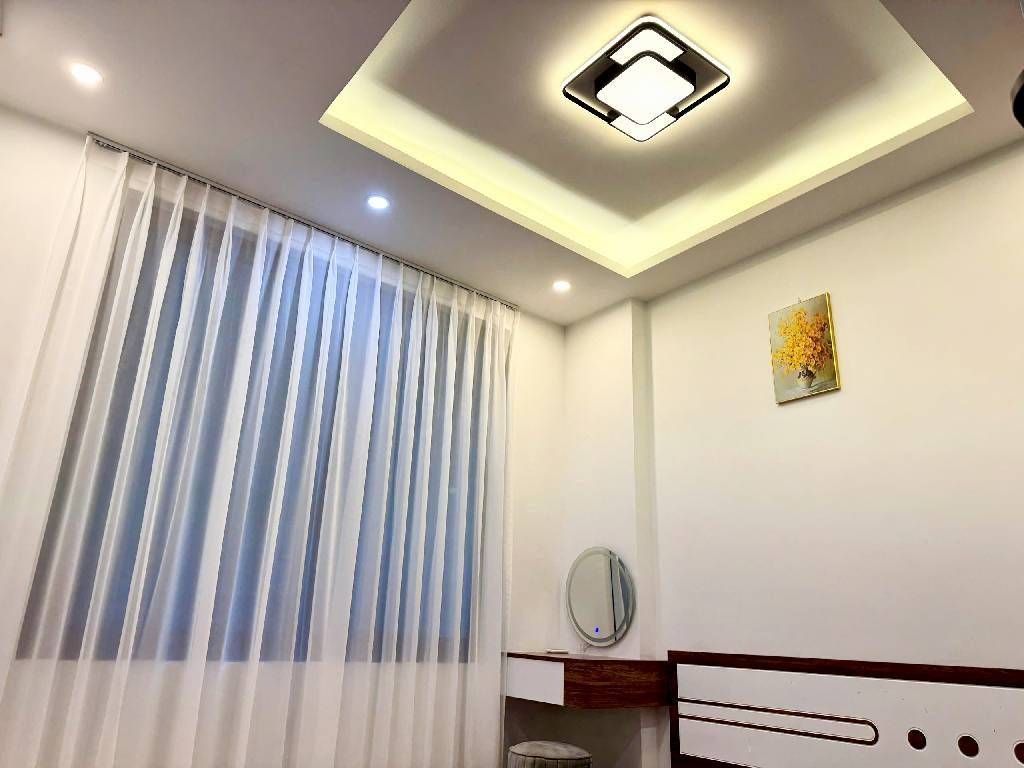 Bán nhà Khương Trung - diện tích 34m2 6 tầng - Nhà đẹp, 2 mặt thoáng - giá 9,85 tỷ