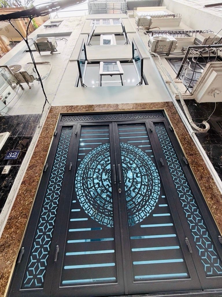 Bán nhà Bùi Xương Trạch - diện tích 22,5m2 5 tầng - ô tô đỗ cửa - giá 7,3 tỷ