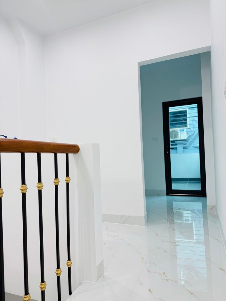 Bán nhà Bùi Xương Trạch - diện tích 22,5m2 5 tầng - ô tô đỗ cửa - giá 7,3 tỷ