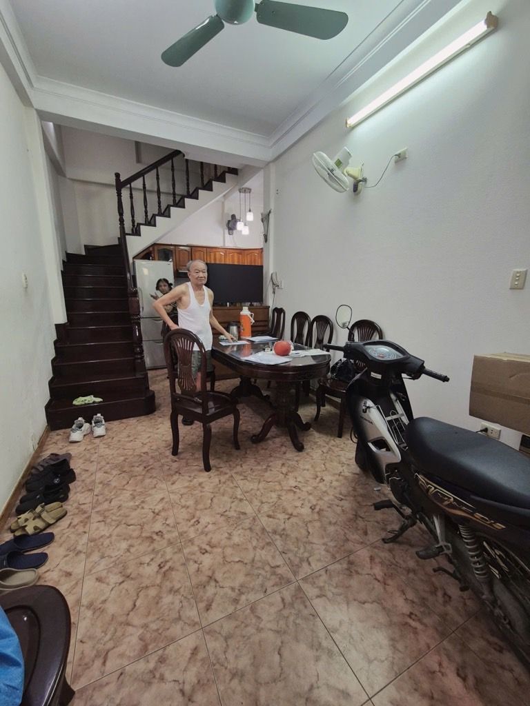 Bán nhà Tây Sơn - diện tích 41.5m2 4 tầng - Ô TÔ VÀO NHÀ - giá 23,2 tỷ