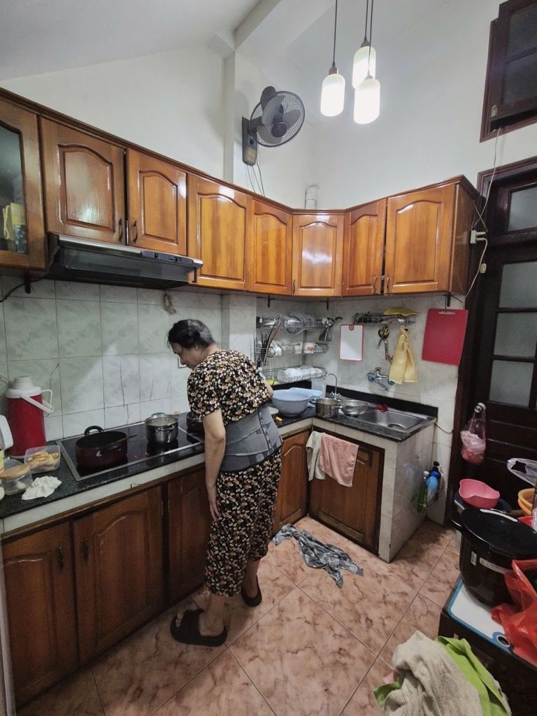 Bán nhà Tây Sơn - diện tích 41.5m2 4 tầng - Ô TÔ VÀO NHÀ - giá 23,2 tỷ