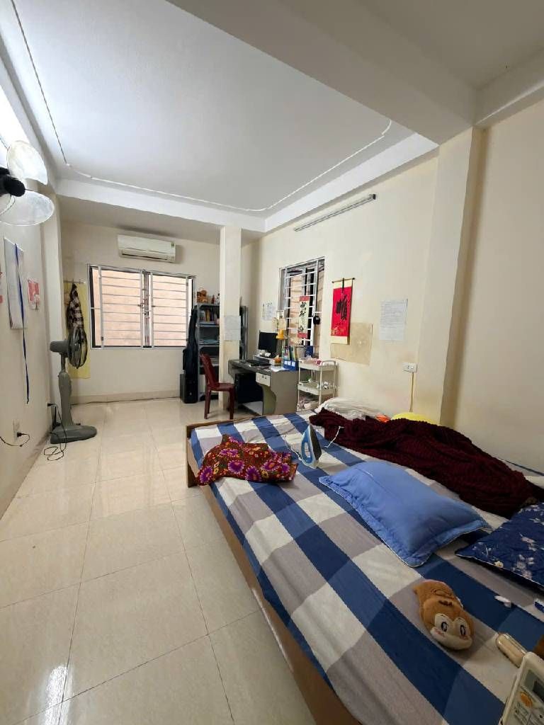 Bán nhà Ngõ Thịnh Quang - diện tích 61m2 5 tầng - Lô góc - giá 4,8 tỷ