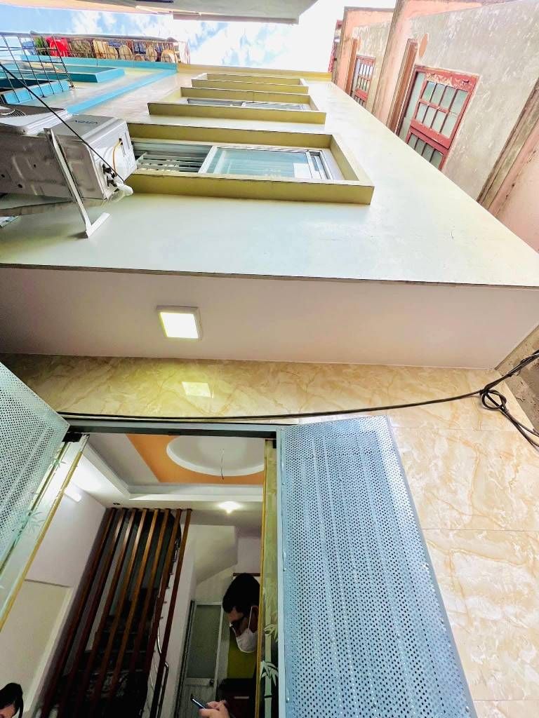 Bán nhà Đông Thiên - diện tích 30m2 5 tầng - Nhà đẹp hiếm có - giá 7,3 tỷ