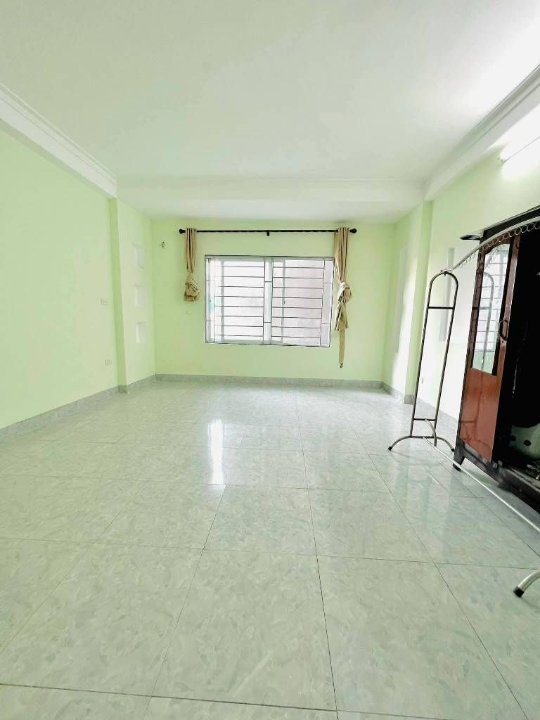 Bán nhà Đông Thiên - diện tích 30m2 5 tầng - Nhà đẹp hiếm có - giá 7,3 tỷ