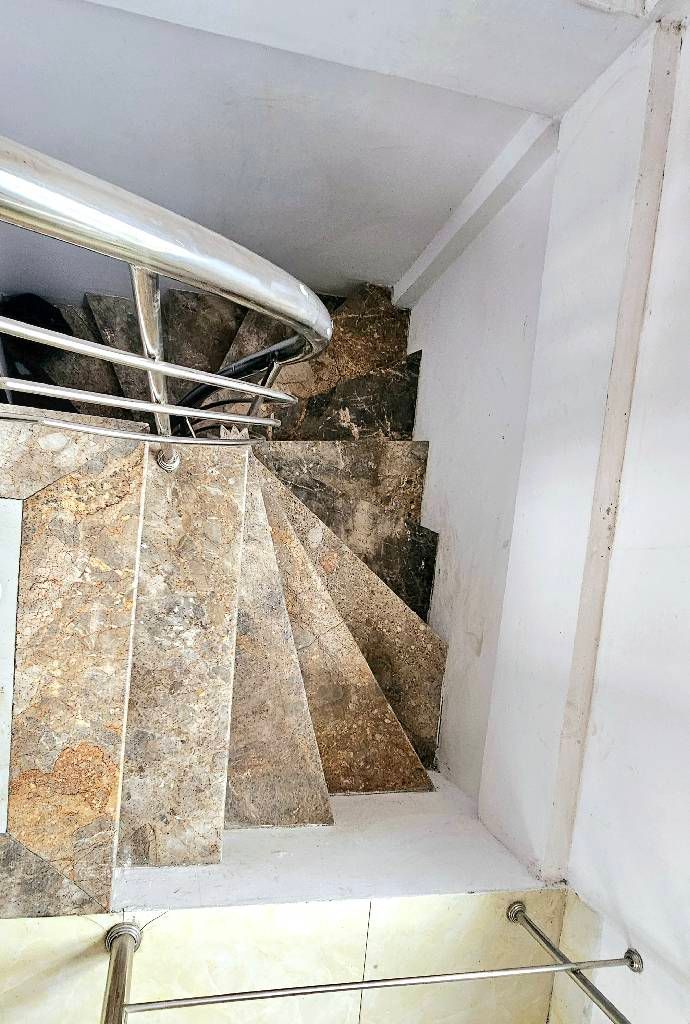 Bán nhà Đông Thiên - diện tích 30m2 5 tầng - Nhà đẹp hiếm có - giá 7,3 tỷ