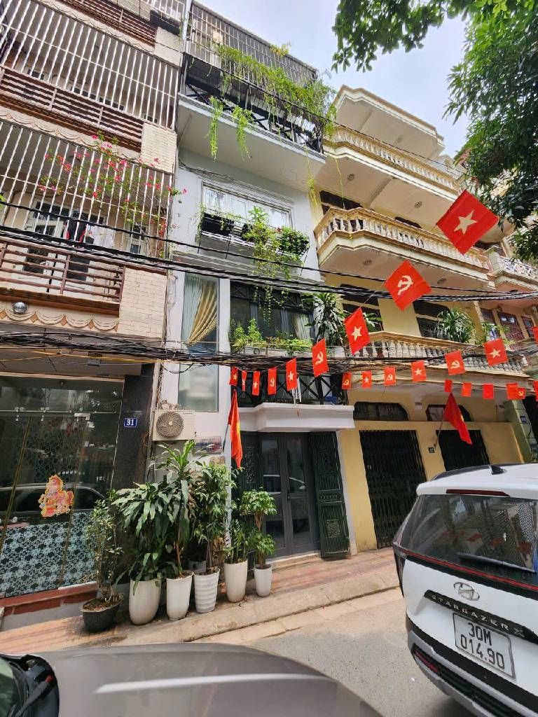 Bán nhà Tam Trinh - diện tích 46m2 5 tầng - Ô tô tránh đỗ - giá 15,8 tỷ