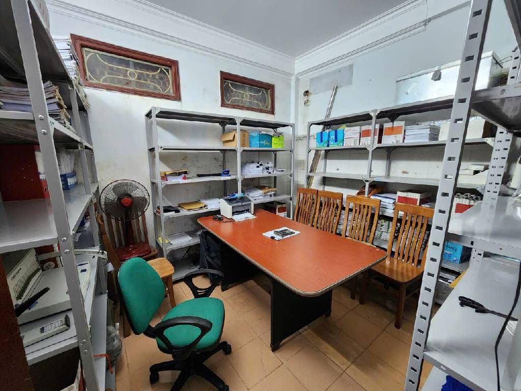 Bán nhà Tam Trinh - diện tích 46m2 5 tầng - Ô tô tránh đỗ - giá 15,8 tỷ