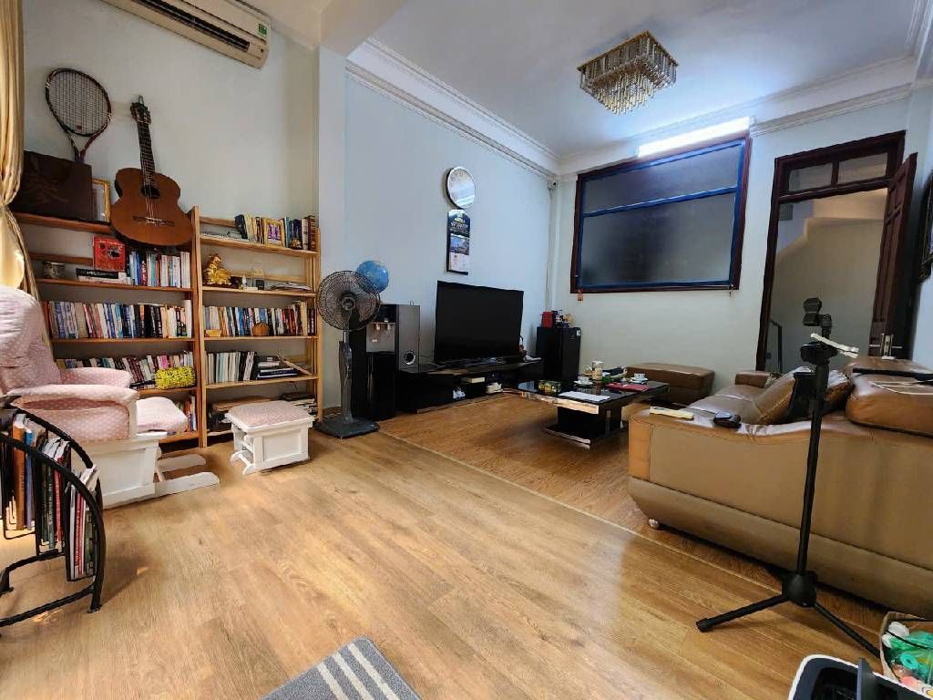 Bán nhà Tam Trinh - diện tích 46m2 5 tầng - Ô tô tránh đỗ - giá 15,8 tỷ