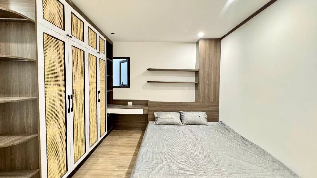 Bán nhà Ngõ Quỳnh - diện tích 68m2 7 tầng - Sổ đỏ chính chủ - giá 22,9 tỷ