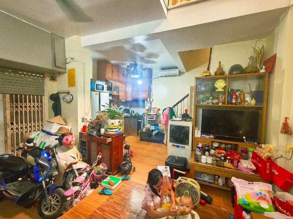 Bán nhà Bạch Mai - diện tích 35m2 6 tầng - Nhà đẹp gần phố - giá 8,5 tỷ