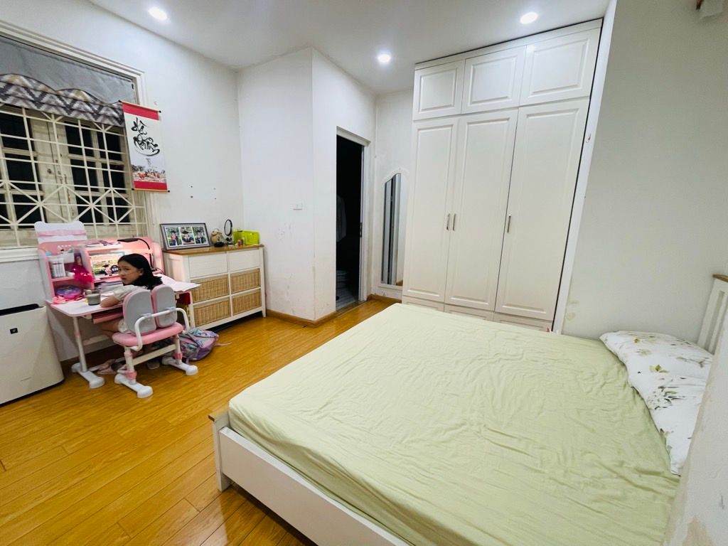 Bán nhà Quan Nhân - diện tích 71.9m2 1 tầng - Lô Góc - giá 4,99 tỷ