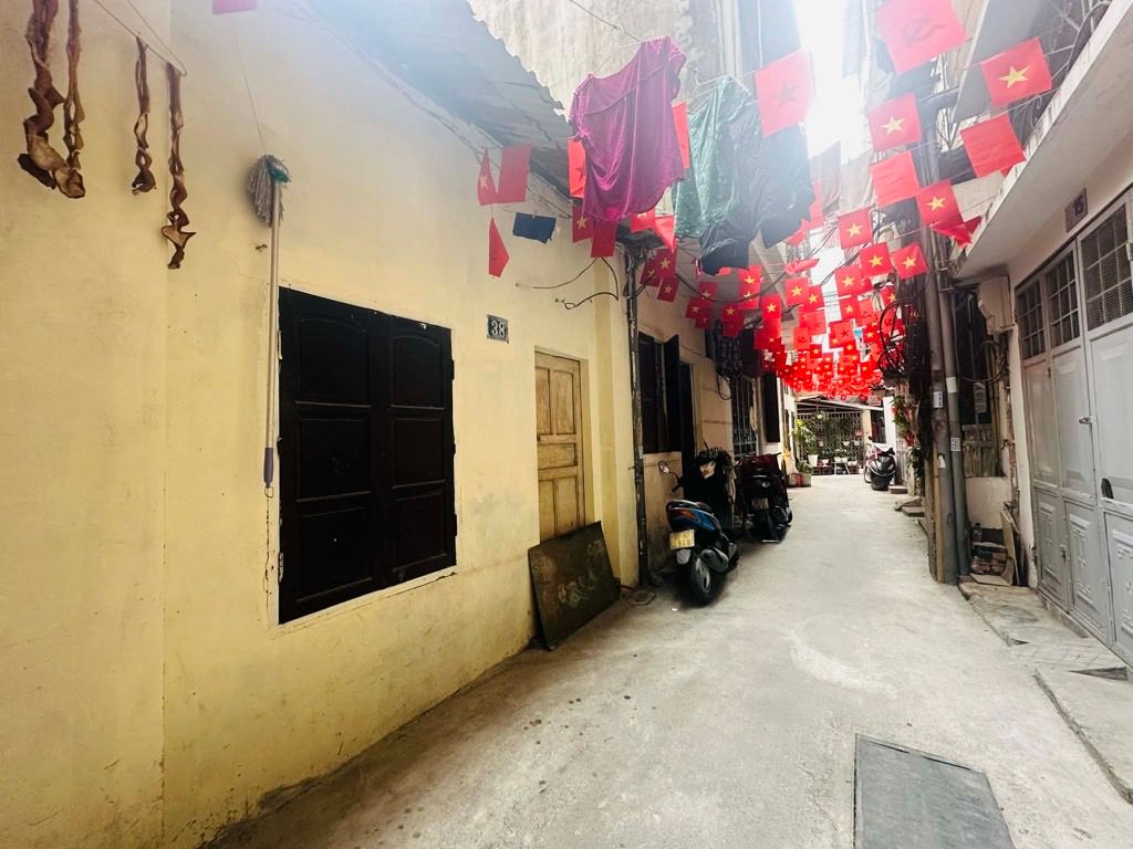 Bán nhà Ngõ Trung Tả - diện tích 35.4m2 1 tầng - Ngõ nông, gần mặt phố - giá 7,4 tỷ