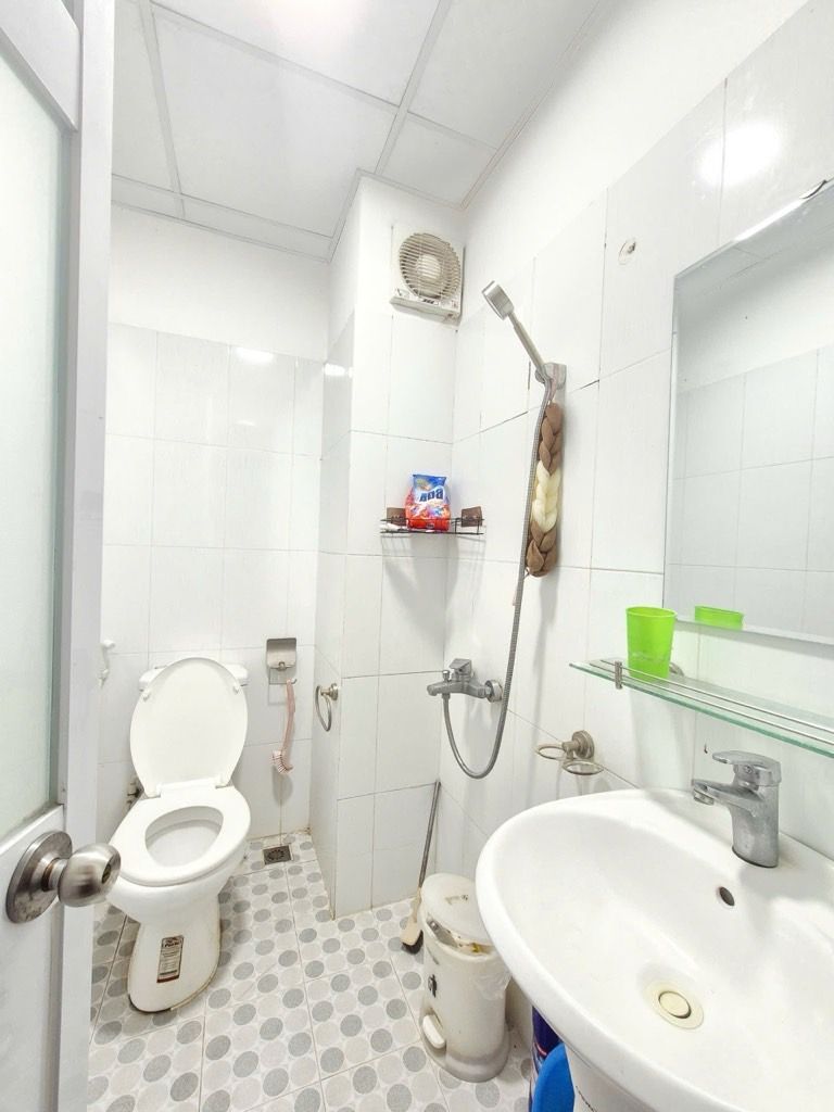 Bán nhà Định Công - diện tích 66.8m2 4 tầng - Khu VIP phân lô C13 Bộ Quốc Phòng - giá 4,8 tỷ